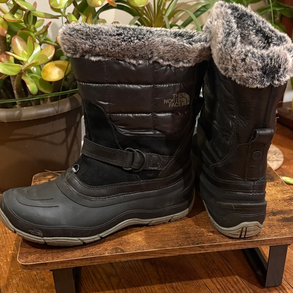 The North Face Down Insulated Winter Snow Boots Black 616273 Womens Size 7.5 - Picture 4 of 11